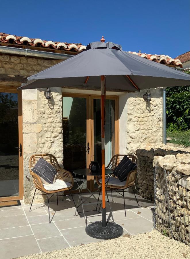 Porcheresse Les Ombrieres Bed & Breakfast エクステリア 写真